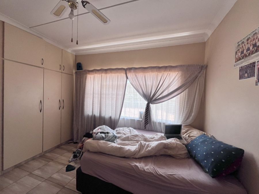 4 Bedroom Property for Sale in Generaal De Wet Free State